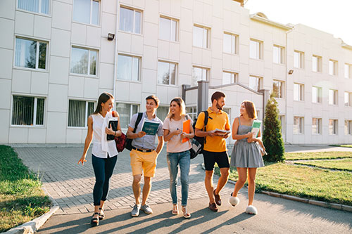 Estudiar formació professional, una alternativa a la universitat 
